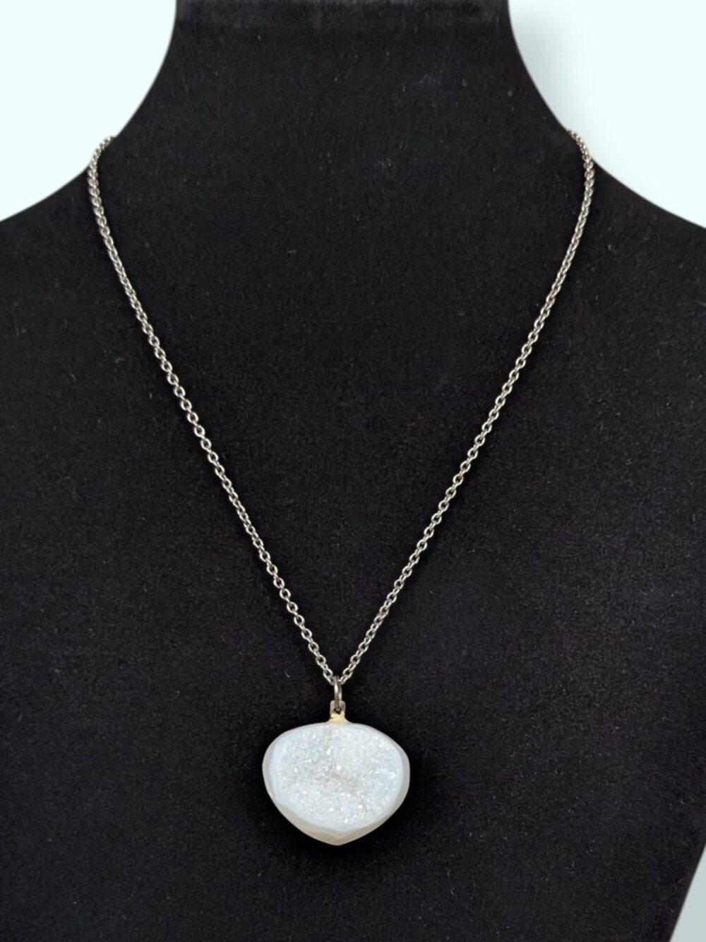 White Druzy Agate Chunky Pendant Necklace